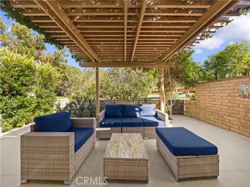 15  Eucalyptus  , Irvine, CA