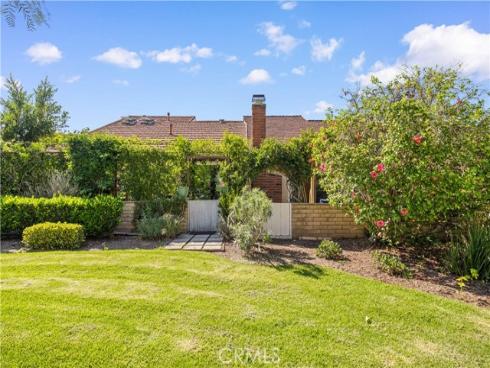 15  Eucalyptus  , Irvine, CA