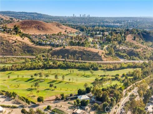 15  Eucalyptus  , Irvine, CA