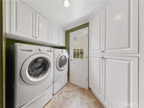 42 Christamon West , Irvine, CA