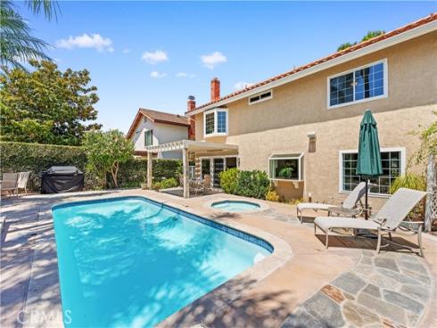 42 Christamon West , Irvine, CA