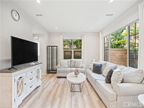 135 Messenger , Irvine, CA