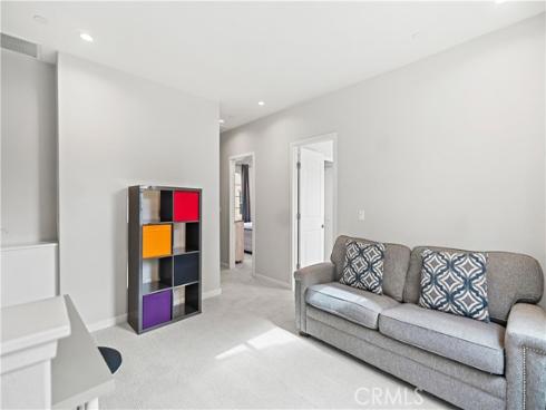 135 Messenger , Irvine, CA