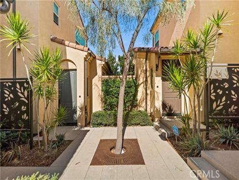 135 Messenger , Irvine, CA