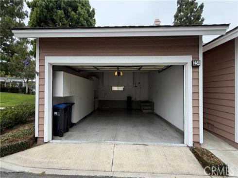 254 Monroe , Irvine, CA