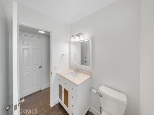 14 Yorktown , Irvine, CA