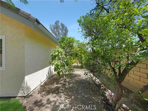 14 Yorktown , Irvine, CA