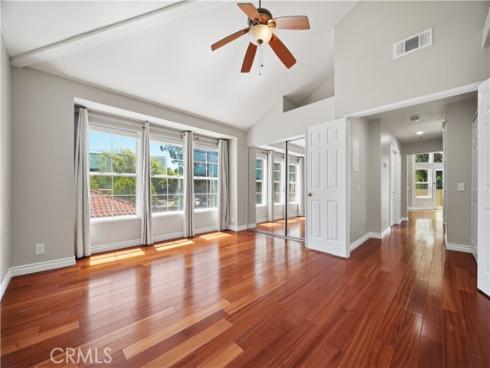8 Magellan Aisle , Irvine, CA