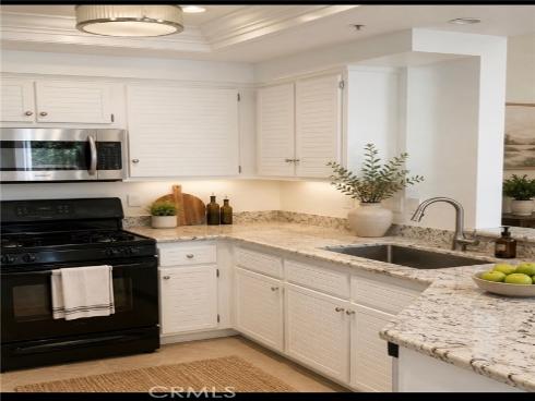 8 Magellan Aisle , Irvine, CA