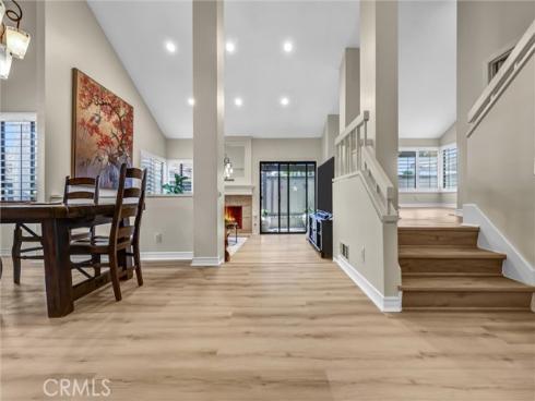 49 Pinewood , Irvine, CA