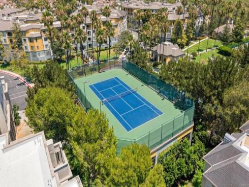 2219 Scholarship , Irvine, CA