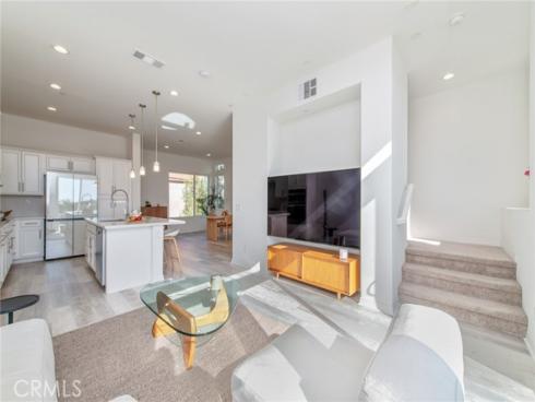 128  Keeper  , Irvine, CA