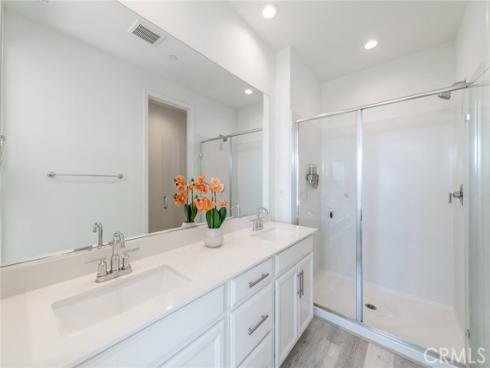 128  Keeper  , Irvine, CA