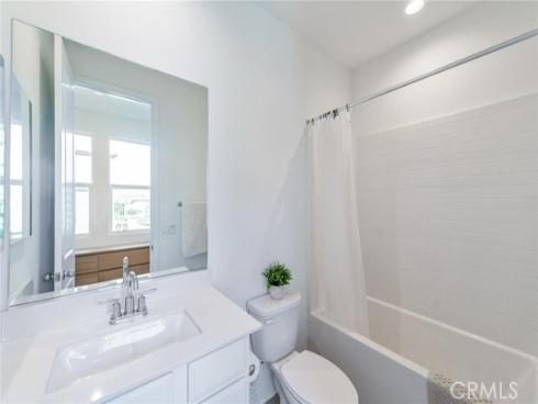 128  Keeper  , Irvine, CA