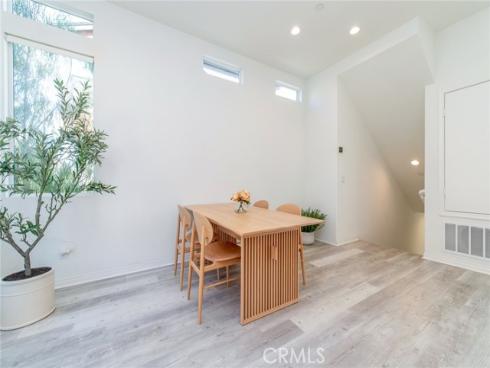 128  Keeper  , Irvine, CA