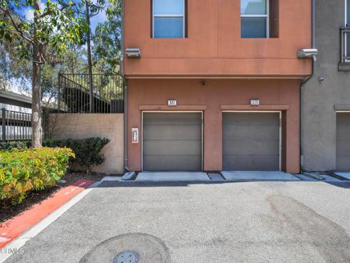 573 Rockefeller , Irvine, CA