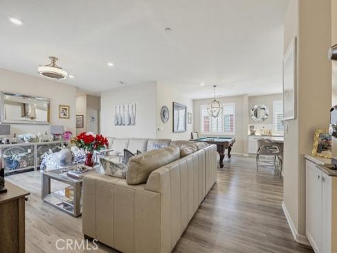 108 Tribeca , Irvine, CA