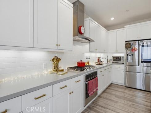 108 Tribeca , Irvine, CA
