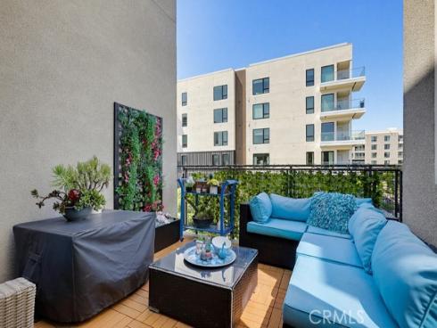 108 Tribeca , Irvine, CA