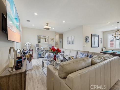 108 Tribeca , Irvine, CA