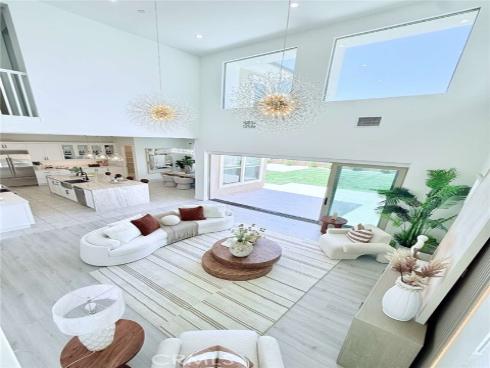 111 Sunnyslope , Irvine, CA