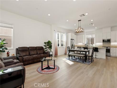 257  Sash  , Irvine, CA