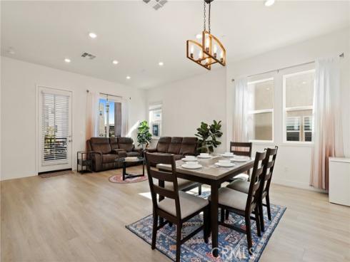257  Sash  , Irvine, CA