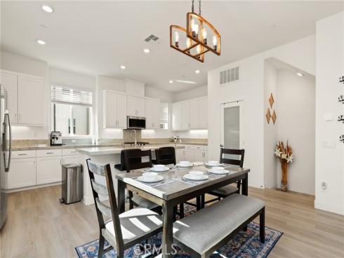 257  Sash  , Irvine, CA
