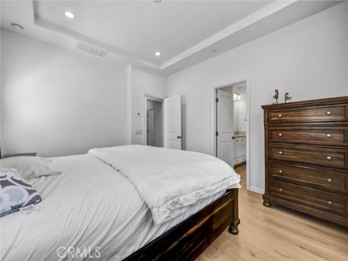 121  Rodeo  , Irvine, CA