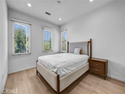 121  Rodeo  , Irvine, CA