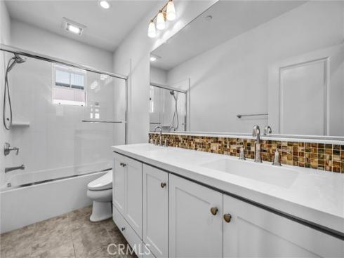 121  Rodeo  , Irvine, CA