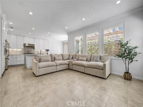 121  Rodeo  , Irvine, CA