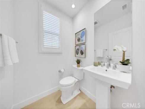 182  Frontier  , Irvine, CA