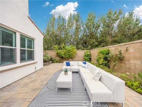 182  Frontier  , Irvine, CA