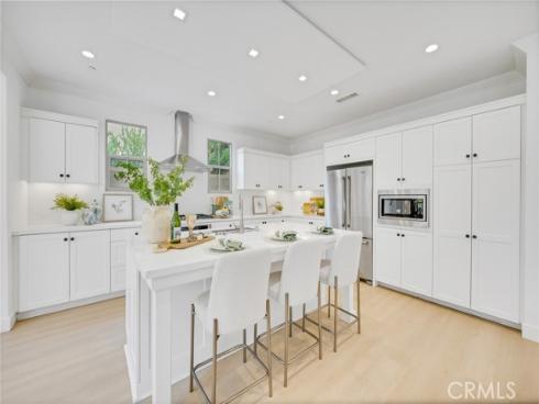 182  Frontier  , Irvine, CA
