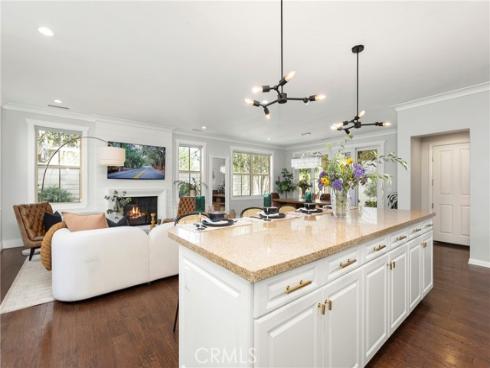 205 Mantle , Irvine, CA