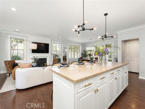 205 Mantle , Irvine, CA
