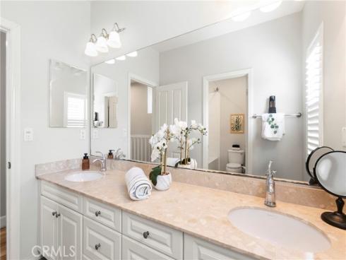 205 Mantle , Irvine, CA