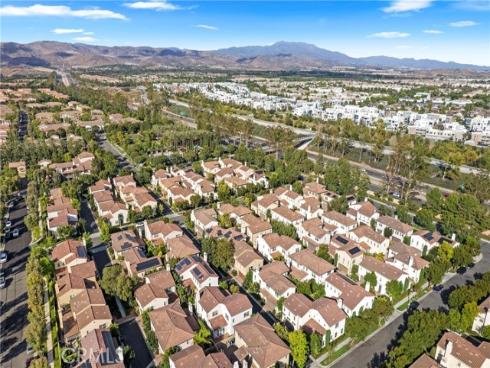 205 Mantle , Irvine, CA