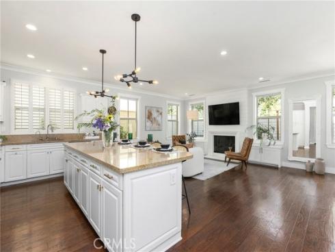 205 Mantle , Irvine, CA
