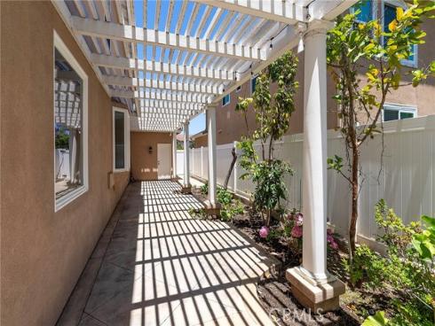 10 Japonica , Irvine, CA