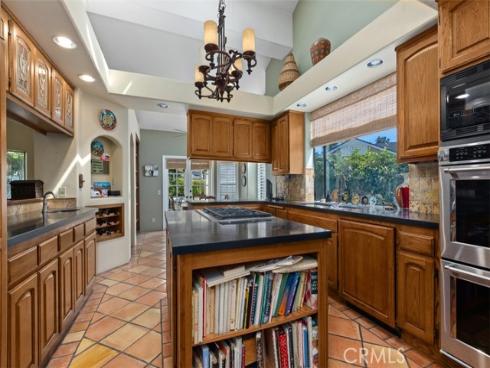 15 Vicksburg , Irvine, CA