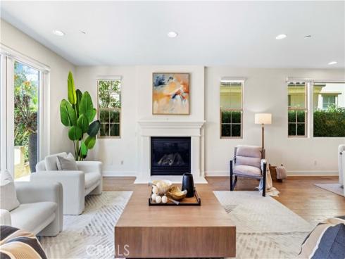122 Catalonia , Irvine, CA