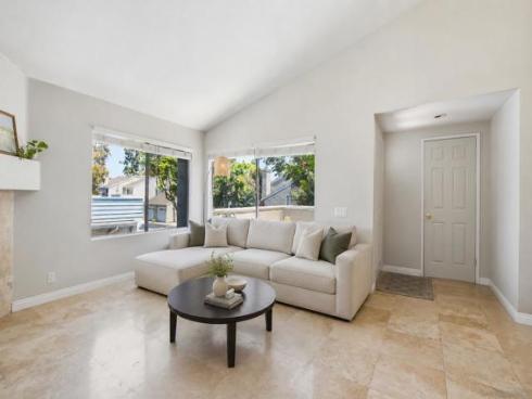 387 Deerfield 77 , Irvine, CA