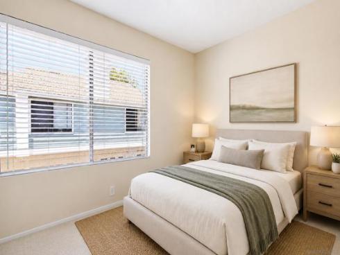 387 Deerfield 77 , Irvine, CA