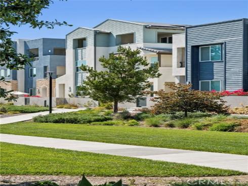 327 Baluster , Irvine, CA