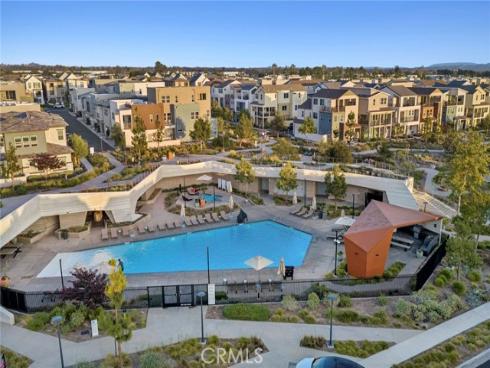 327 Baluster , Irvine, CA