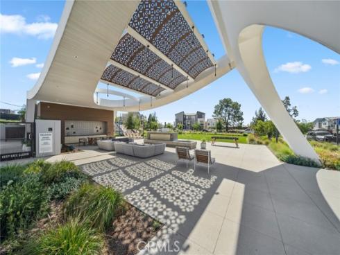 327 Baluster , Irvine, CA