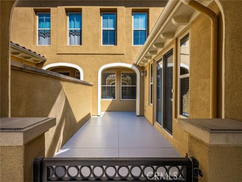 125  Chantilly  , Irvine, CA
