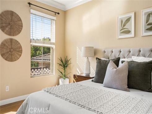 125  Chantilly  , Irvine, CA